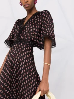 Maje Seidenkleid Mit Monogramm Damen 12 Maje Seidenkleid Mit Monogramm Damen -Maje Verkäufe 2024 17185788 35407761 600