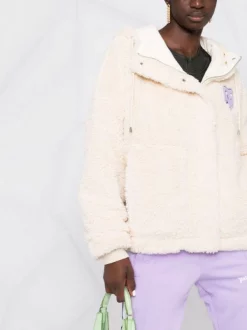 ( Permanente Kollektion ) Maje Kapuzenjacke Aus Shearling Damen 12 ( Permanente Kollektion ) Maje Kapuzenjacke Aus Shearling Damen -Maje Verkäufe 2024 17495179 5df0d2b5 d780 47c8 b91a 4056bcaf3f48 600