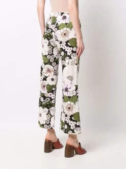 ( Neue Saison ) Maje Flower Power Cropped-Hose Flower 70's Black 10 ( Neue Saison ) Maje Flower Power Cropped-Hose Flower 70's Black -Maje Verkäufe 2024 17566240 37640885 600